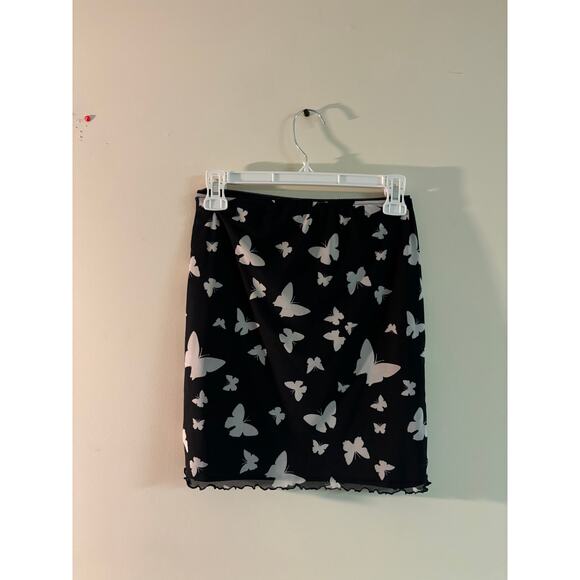 Wild Fable Dresses & Skirts - Wild Fable Black White Butterfly Mini Slip Skirt Ruffle Hem Bow Pull on Small